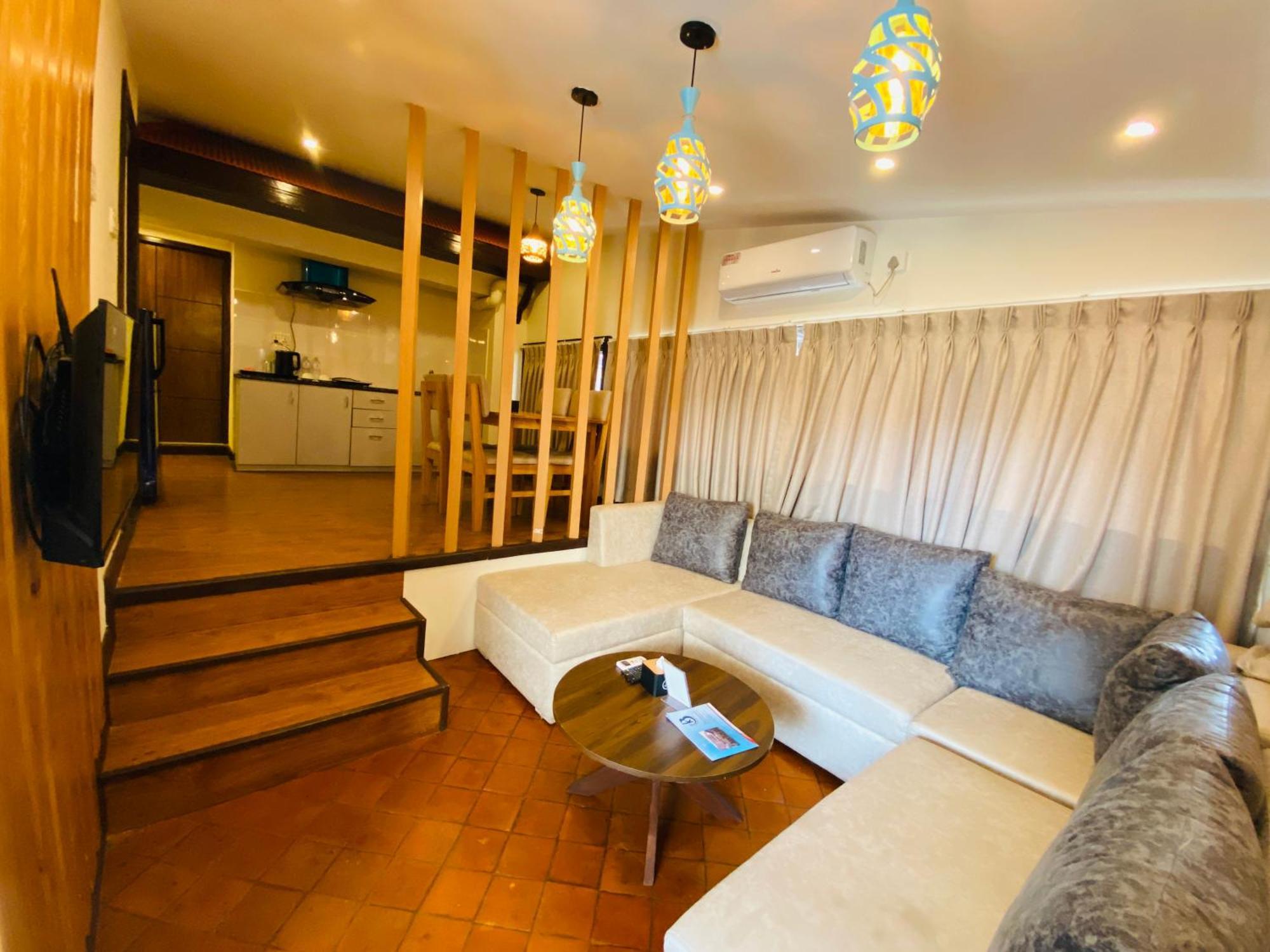 Kathmandu Business Hotel Bagian luar foto