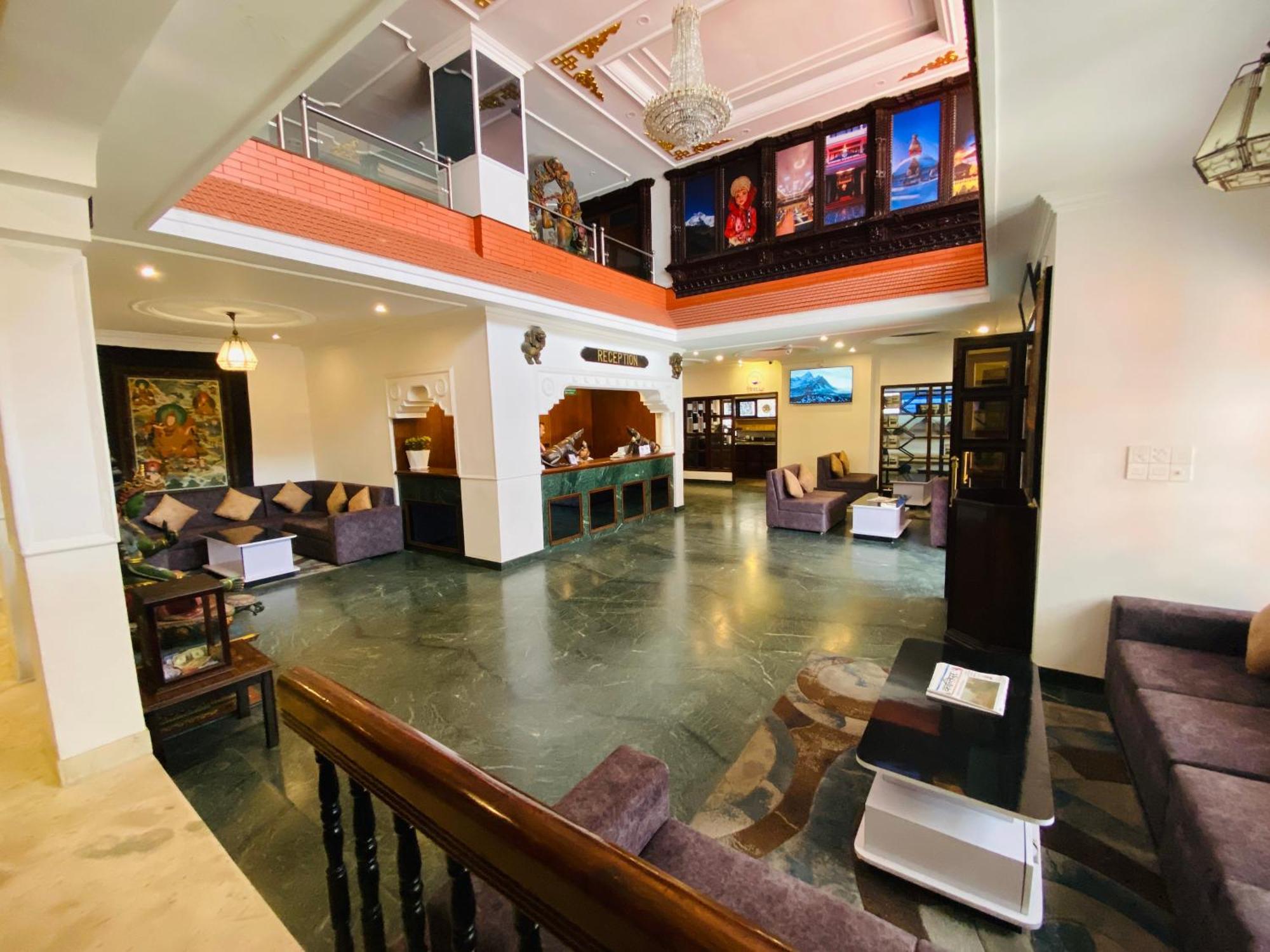 Kathmandu Business Hotel Bagian luar foto